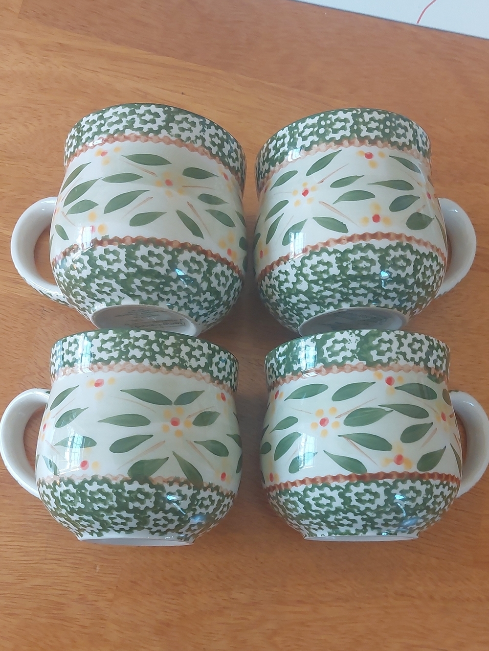 RARE Discontinued Temp-Tations Old World Green Mugs - Set of 4 12oz